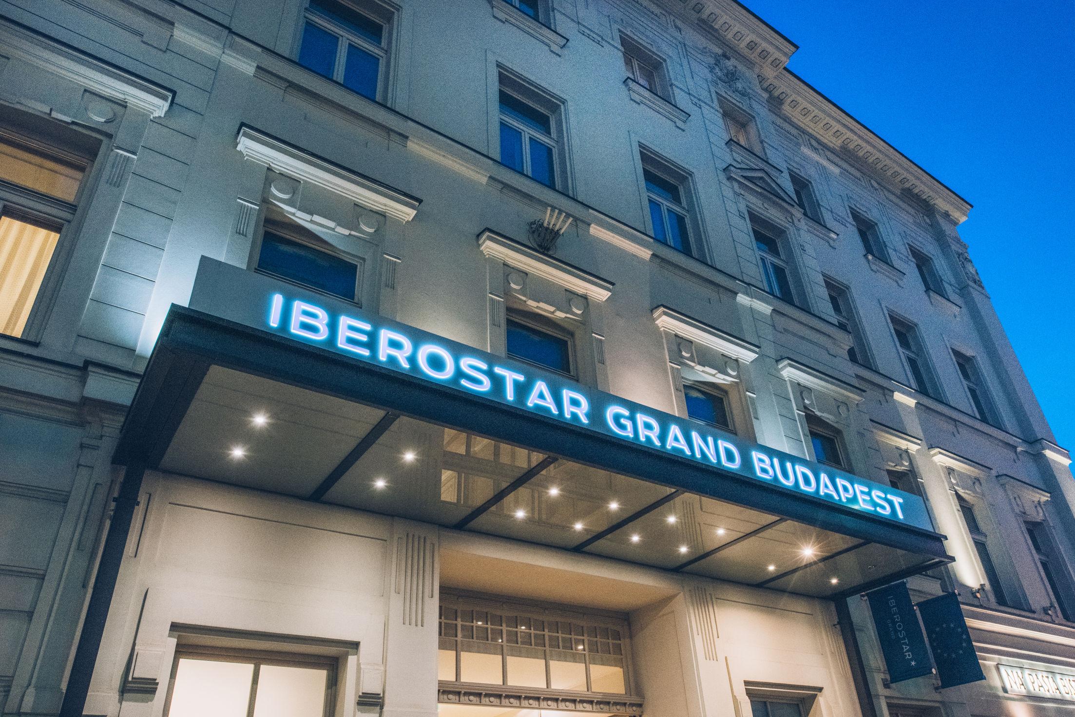 Iberostar Grand Budapest Bagian luar foto