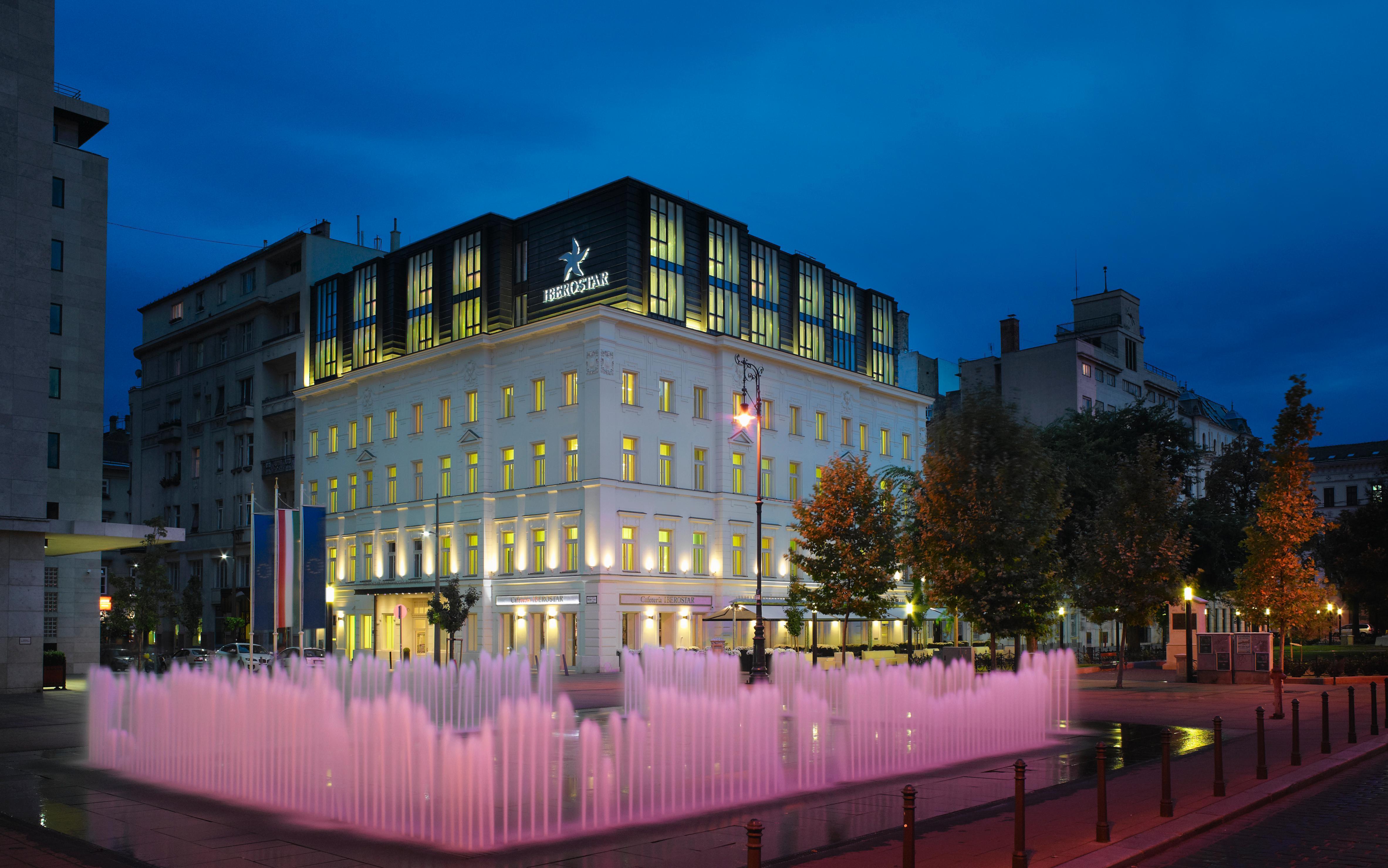 Iberostar Grand Budapest Bagian luar foto