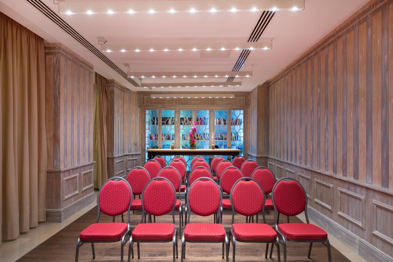 Iberostar Grand Budapest Bagian luar foto